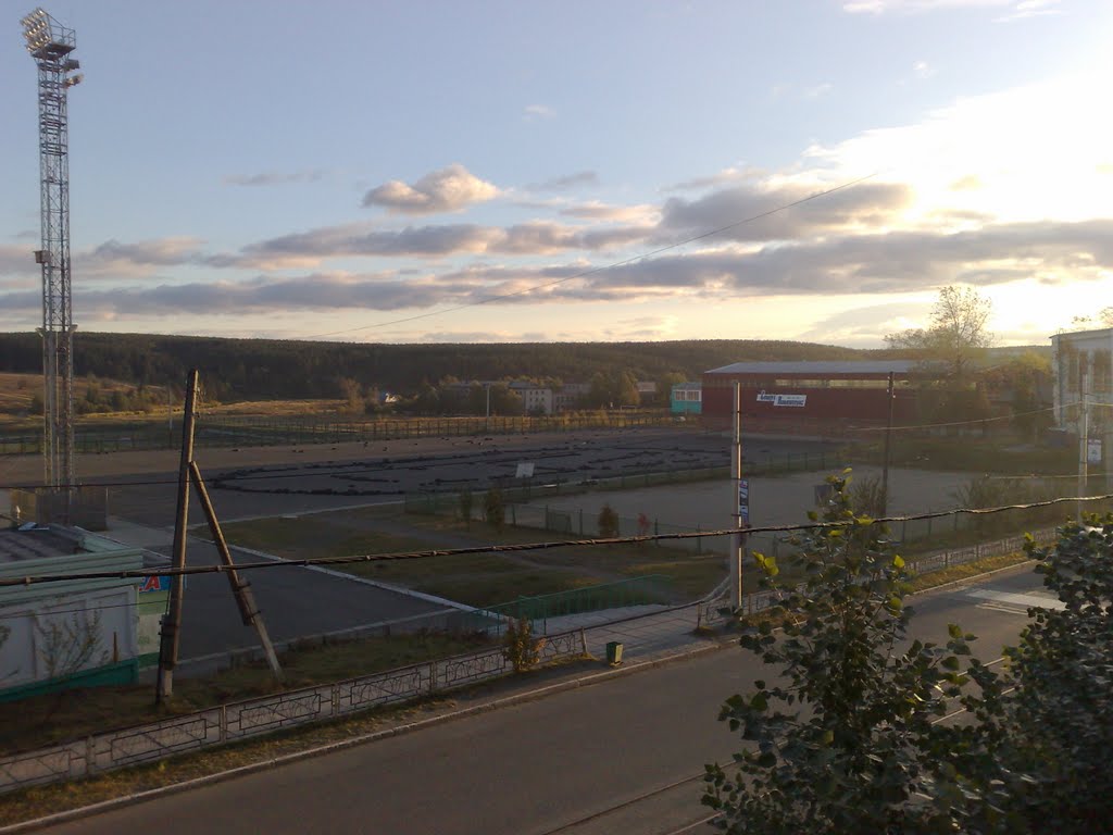 Краснотурьинск рядом со стадионом