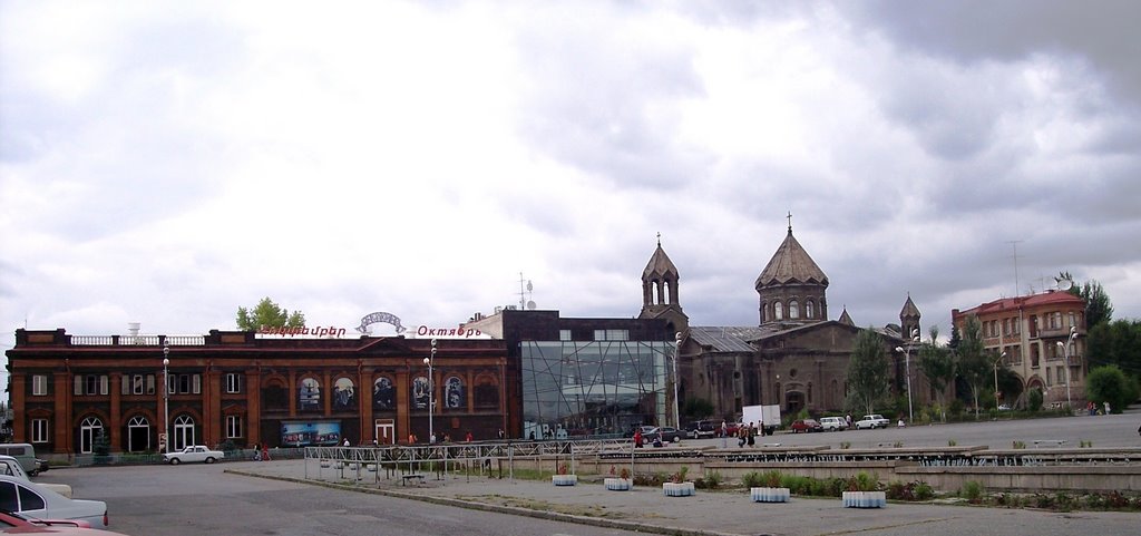 Panoramic view of northern side of Church square