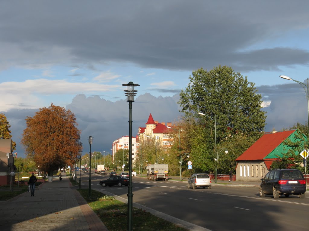 На улице Ленина. Осень. (Lenin street. Autumn.)