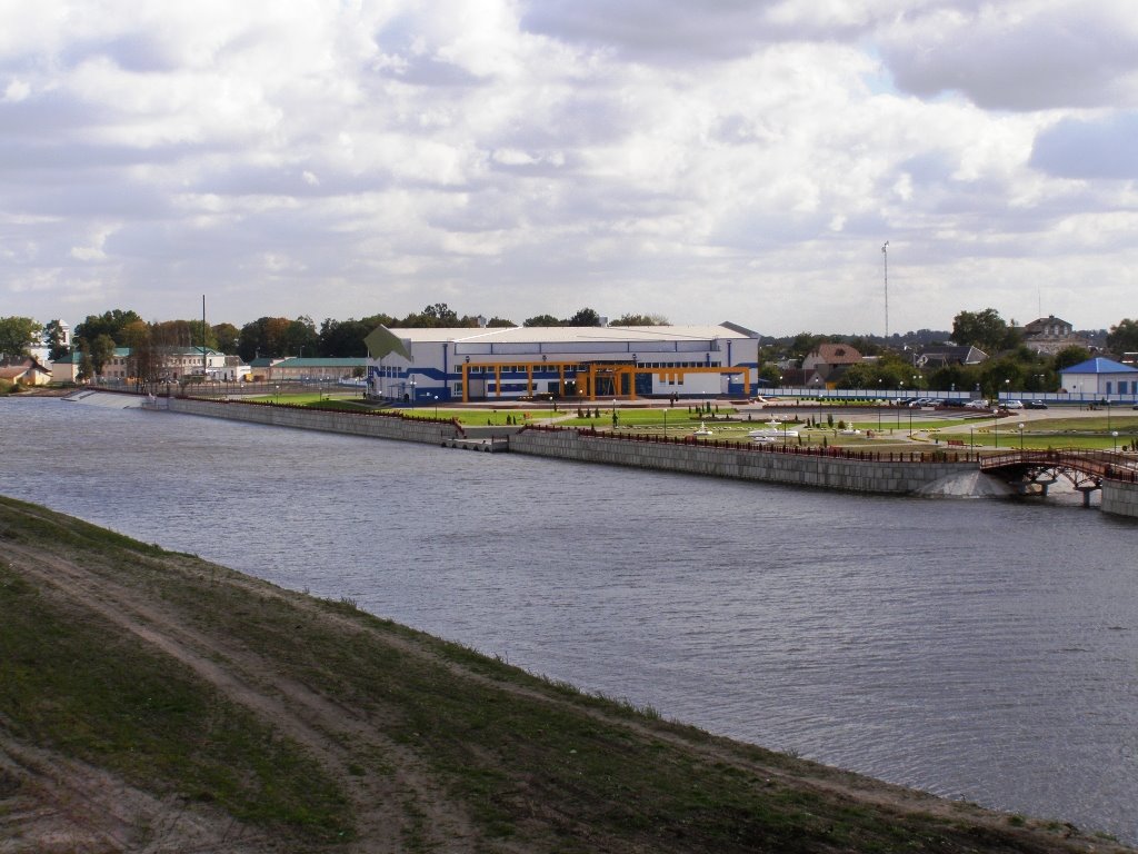 Kobrin, Muchavets river and Ice Arena