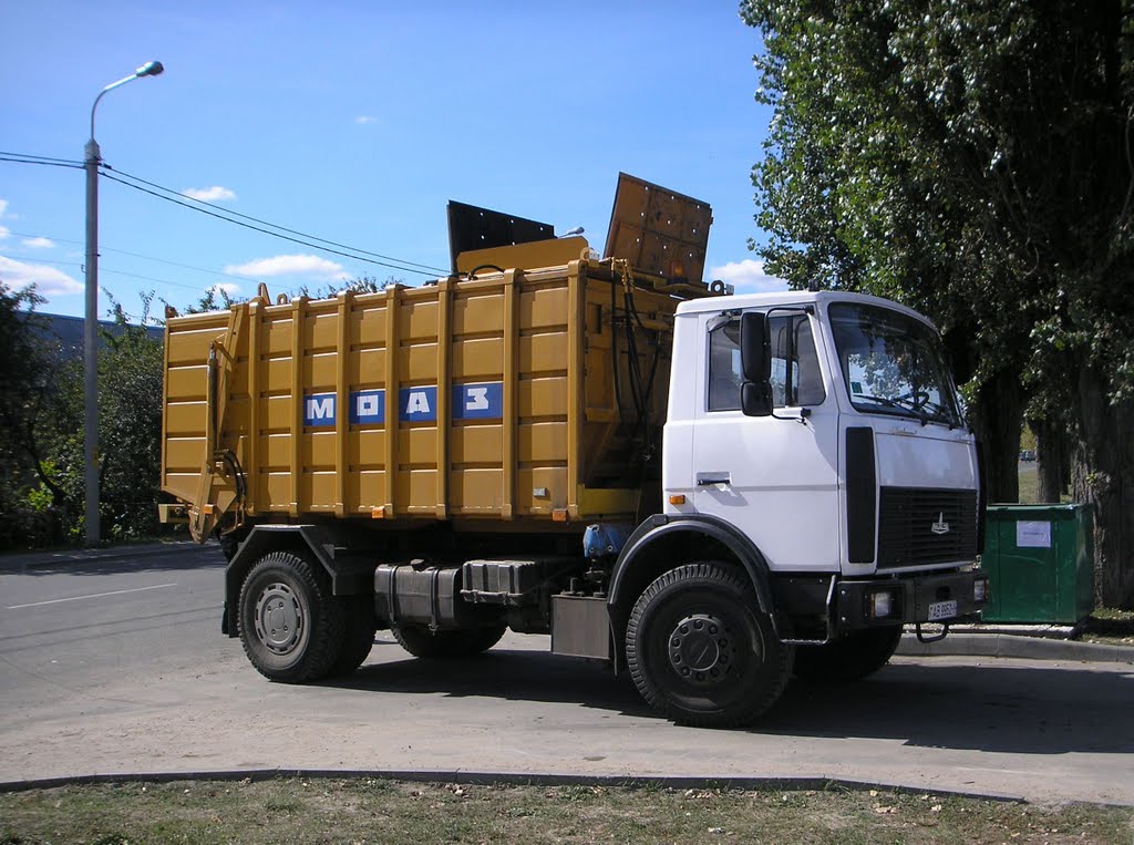 Rubbish Truck in Kobryn - Belarus