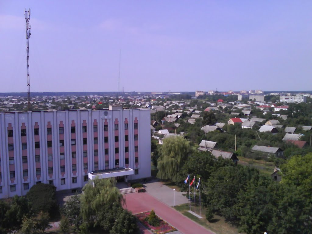 исполком и город с 9-этажки