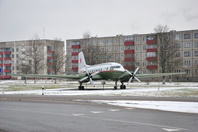 Monument to the plane in Begoml (by www.vandrouka.by)