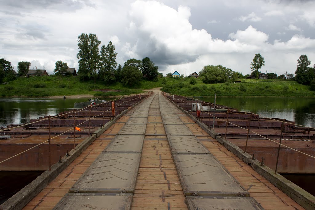 Бешенковичи. Понтонный мост