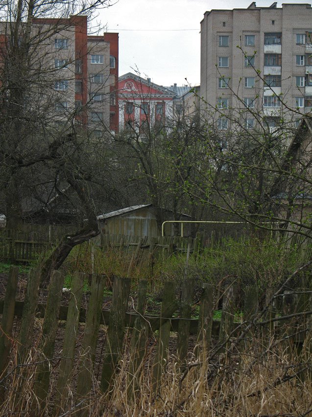 View from Pracy street to Zadunaŭskaja (Frunze) street in Viciebsk