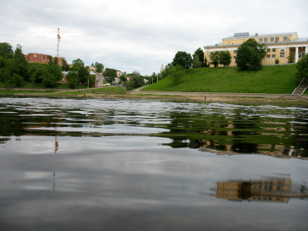 Dźvina river in Viciebsk. View to the east bank