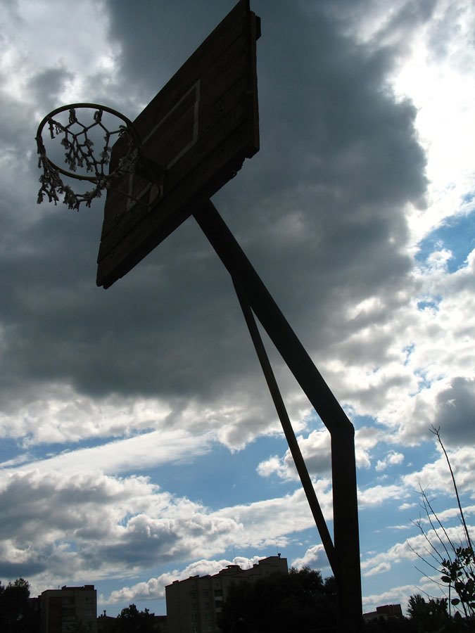 View to the center of Viciebsk from under  basketball hoop