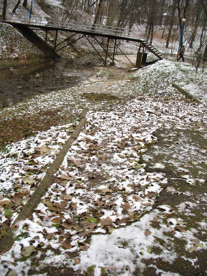 The broken path near Dunaj streem in Viciebsk