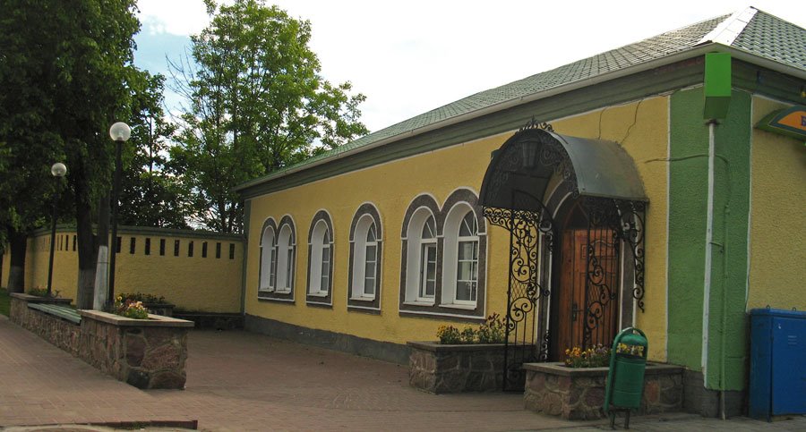 At the center of Dokšycy