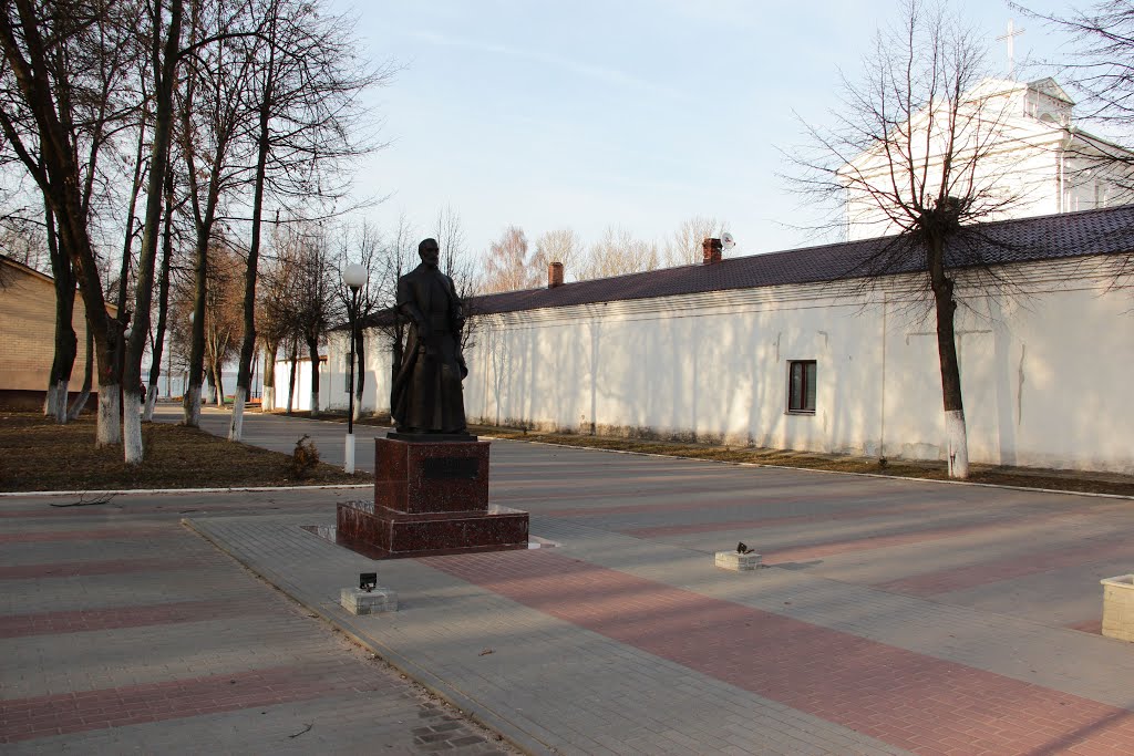 Памятник Льву Ивановичу Сапеге