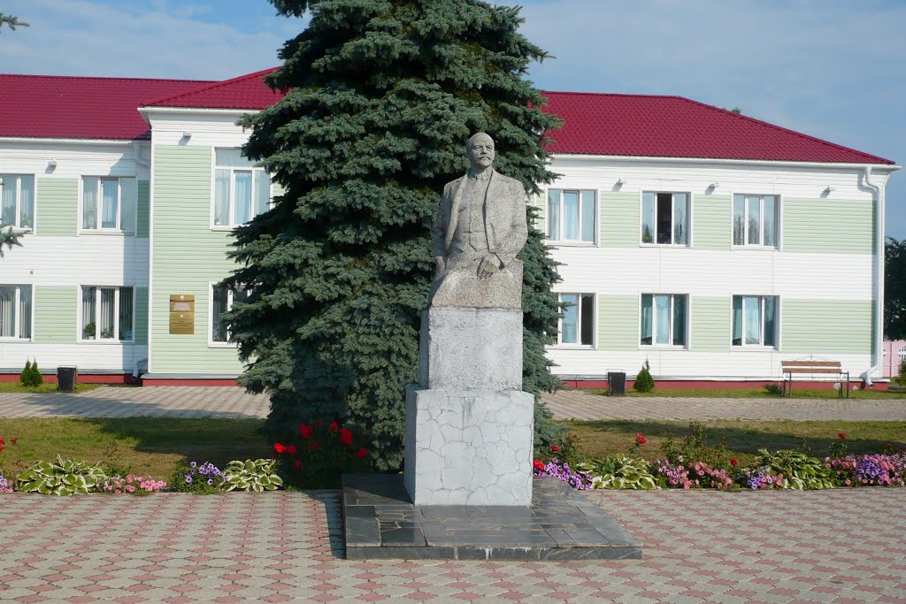 Lenin Statue / Liozno / Belarus