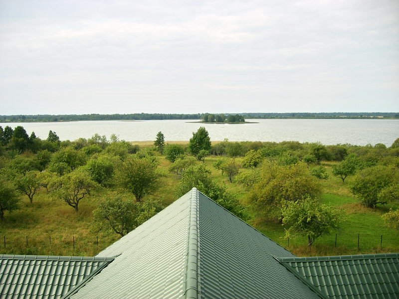 Вид на оз. Россно с крыши