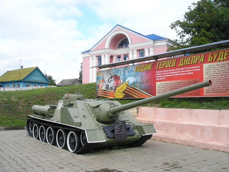 СУ-100