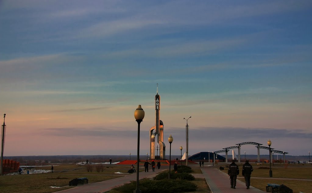 Монумент 25.03.2010