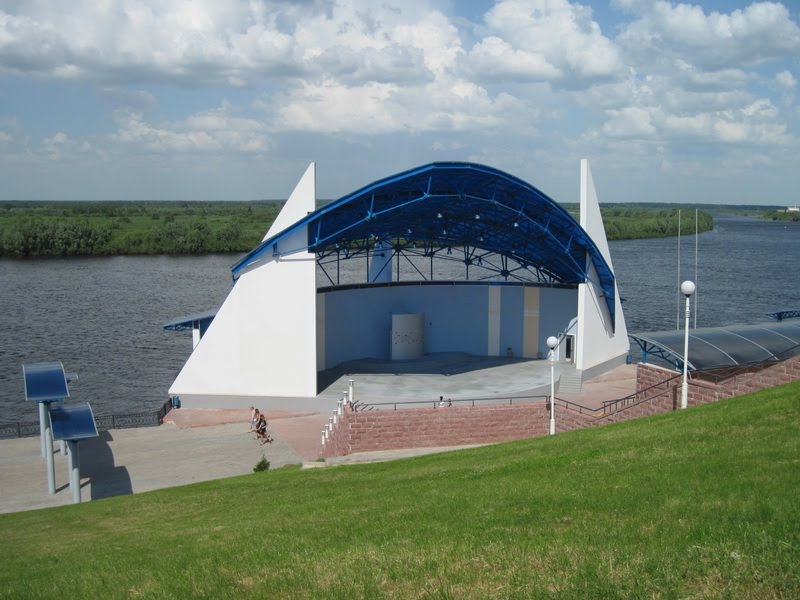 Амфитеатр