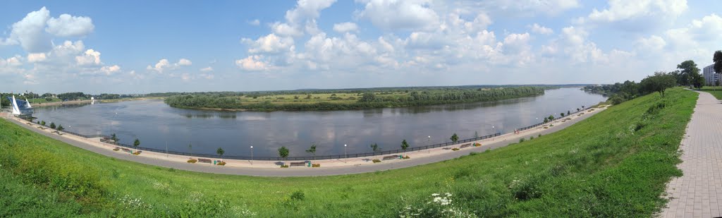 вид на Днепр в Речице