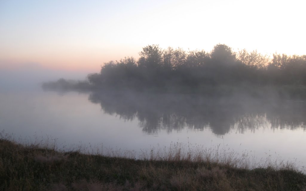 Mgły nad Szczarą za Słonimem