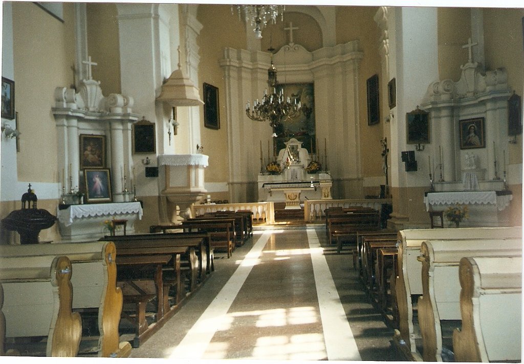 Nowogródek.Wnętrze Kościoła S.Nazaretek.