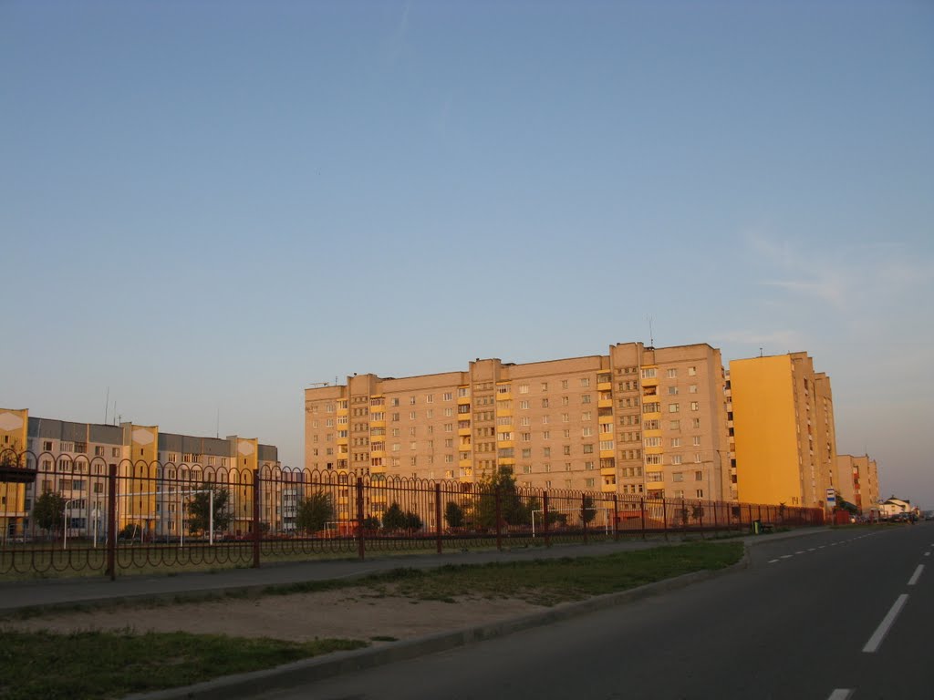 Yubileynaya-street in the morning