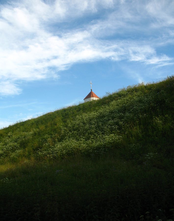 Church of the Transfiguration & ramparts of site of ancient settlement in Zaslaŭje