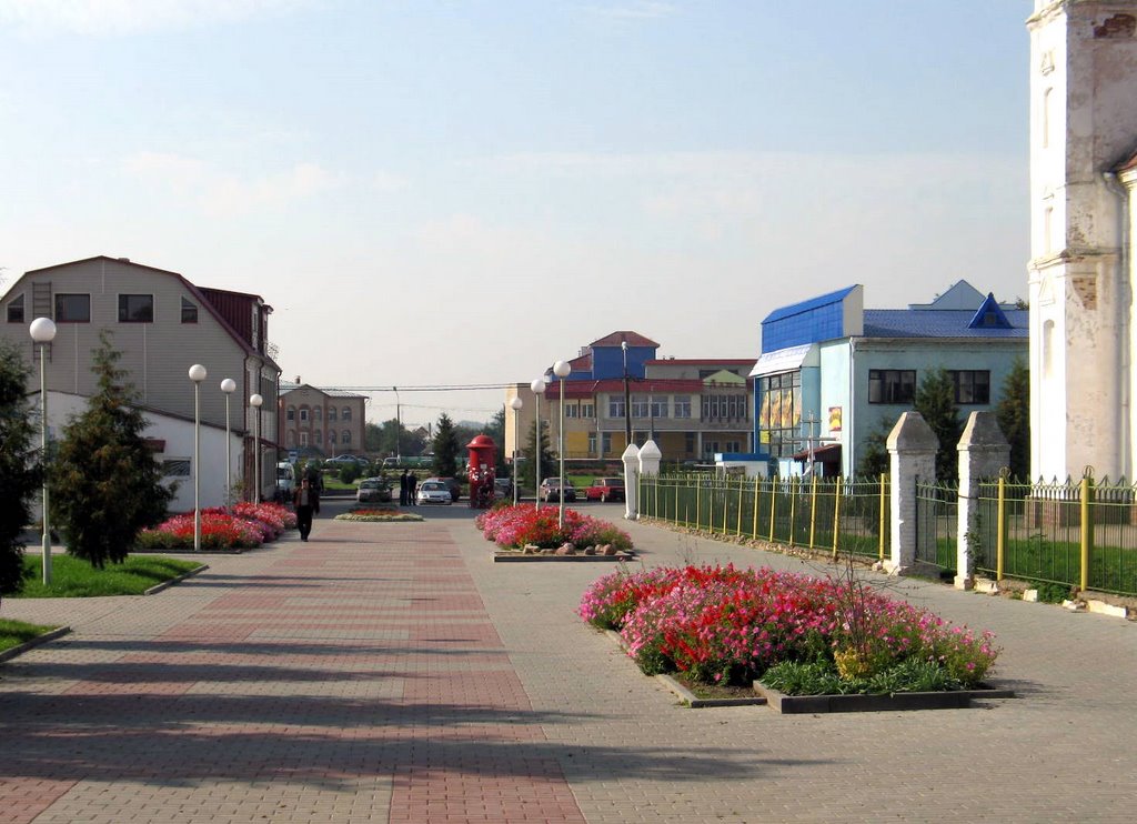 Возле Воскресенской церкви