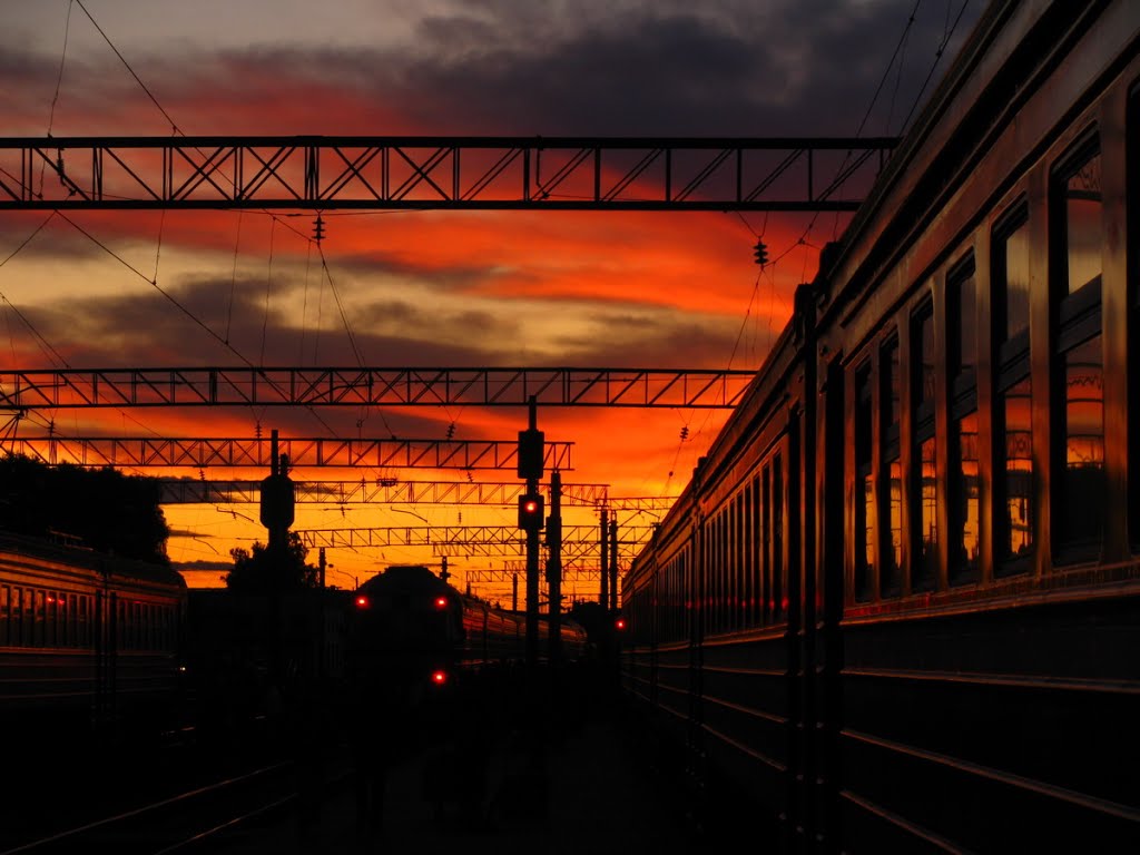 Перрон вокзала. Молодечно. Perron station. Maladziechna.