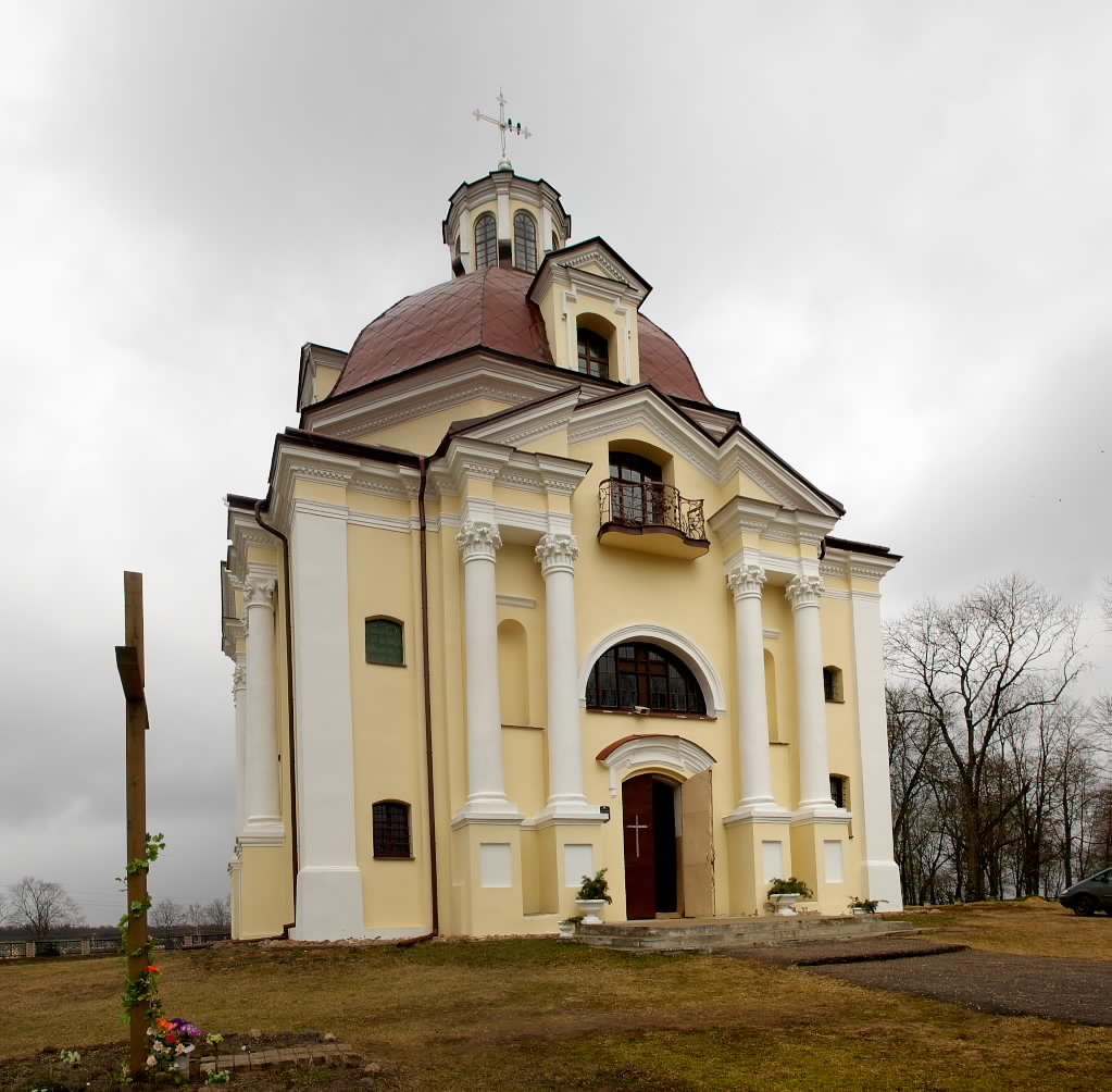 Мядель, костел Богоматери Шкаплерной