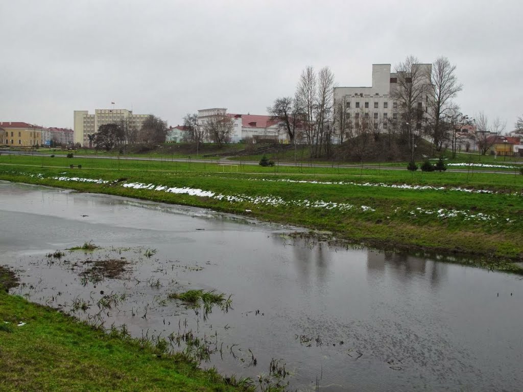 Слуцк. Дворец культуры на Замковой горе http://starcom68.livejournal.com/1298234.html