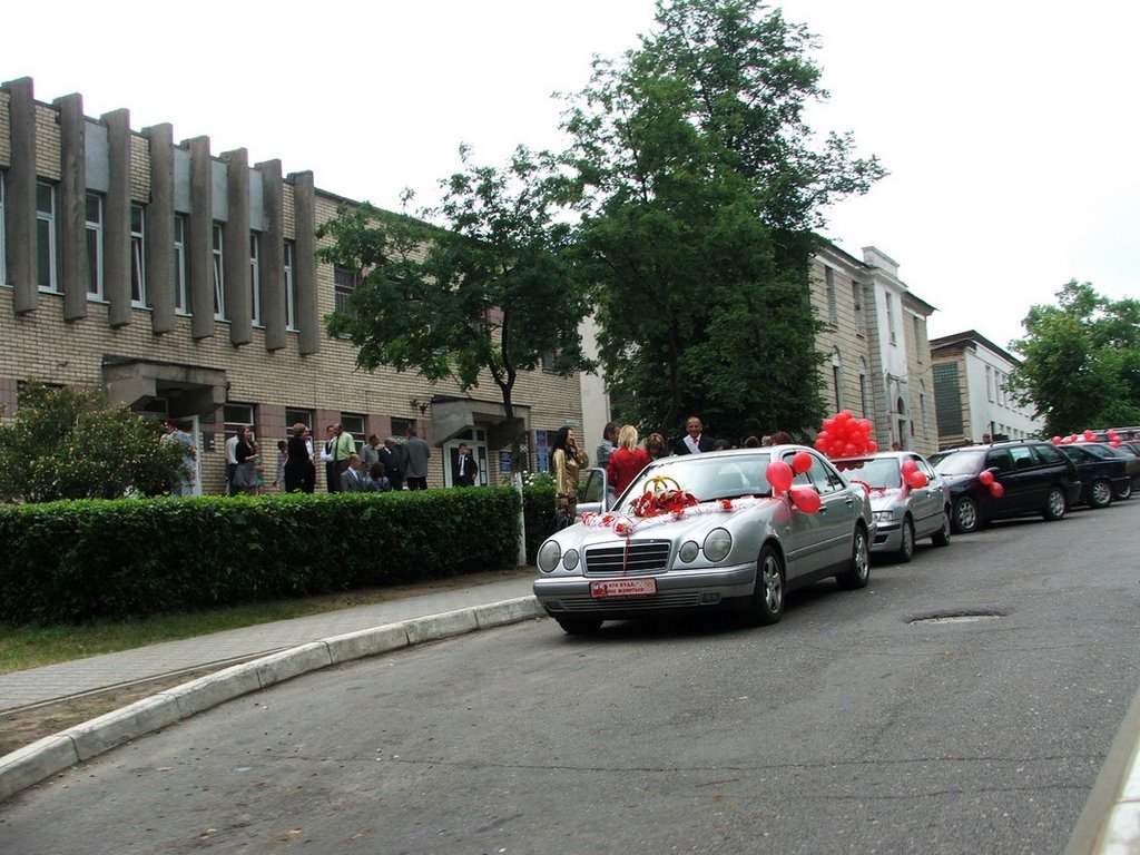 Stolbtsy local wedding