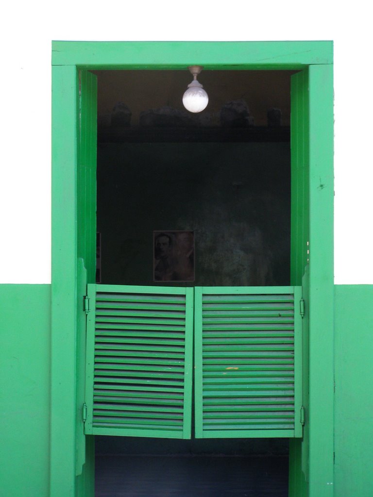 ...Saloon...