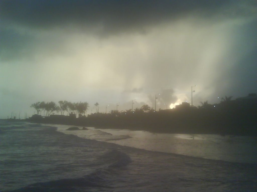 Amanecer en playa de Coatzacoalcos