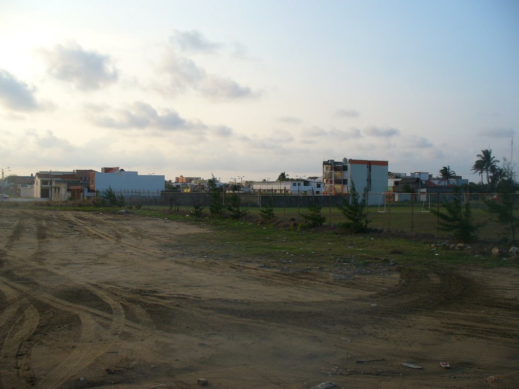 Calle aledaña al Estadio abandonado