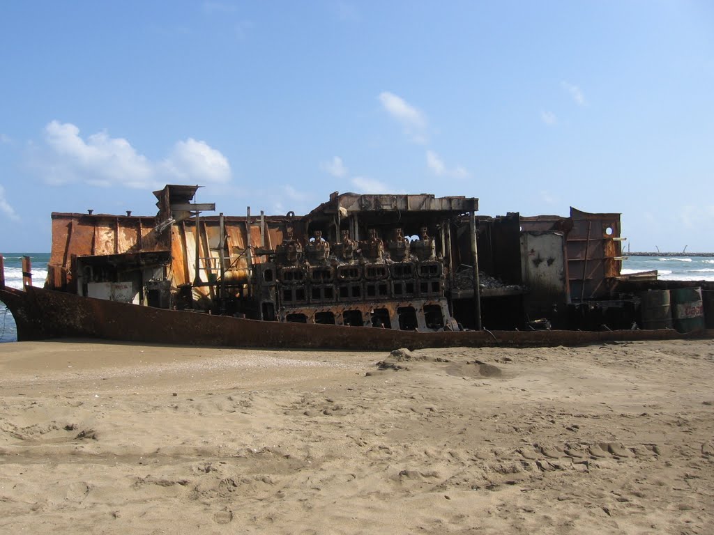 Desmantelación del Barco Orfeo (encayado)