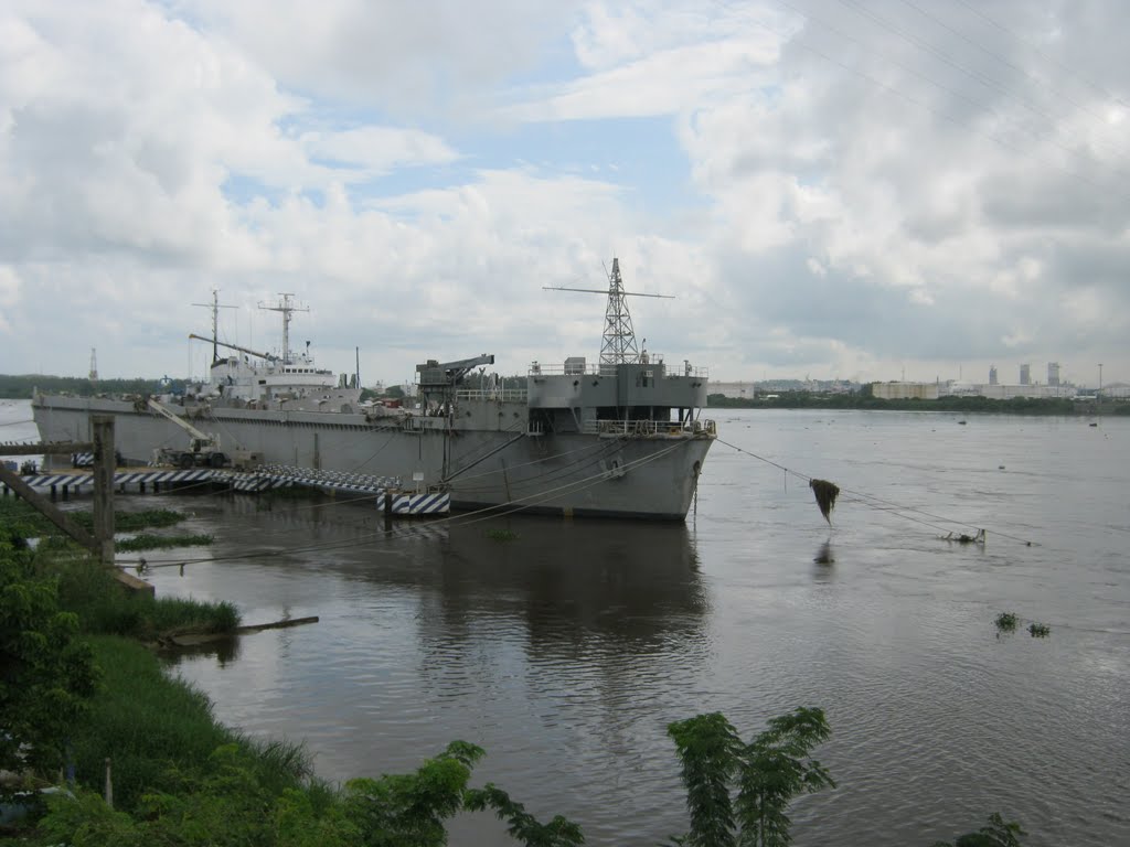 puerto al orilla del Río Coatzacoalcos