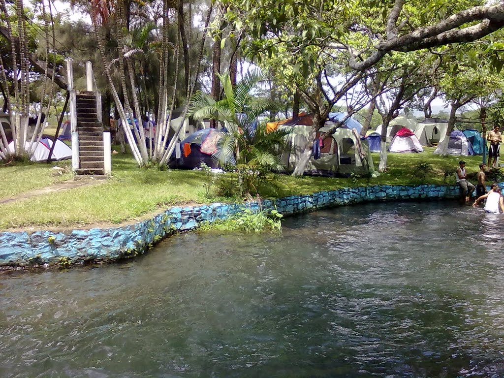 Balneario el Zapatito , en campamento.