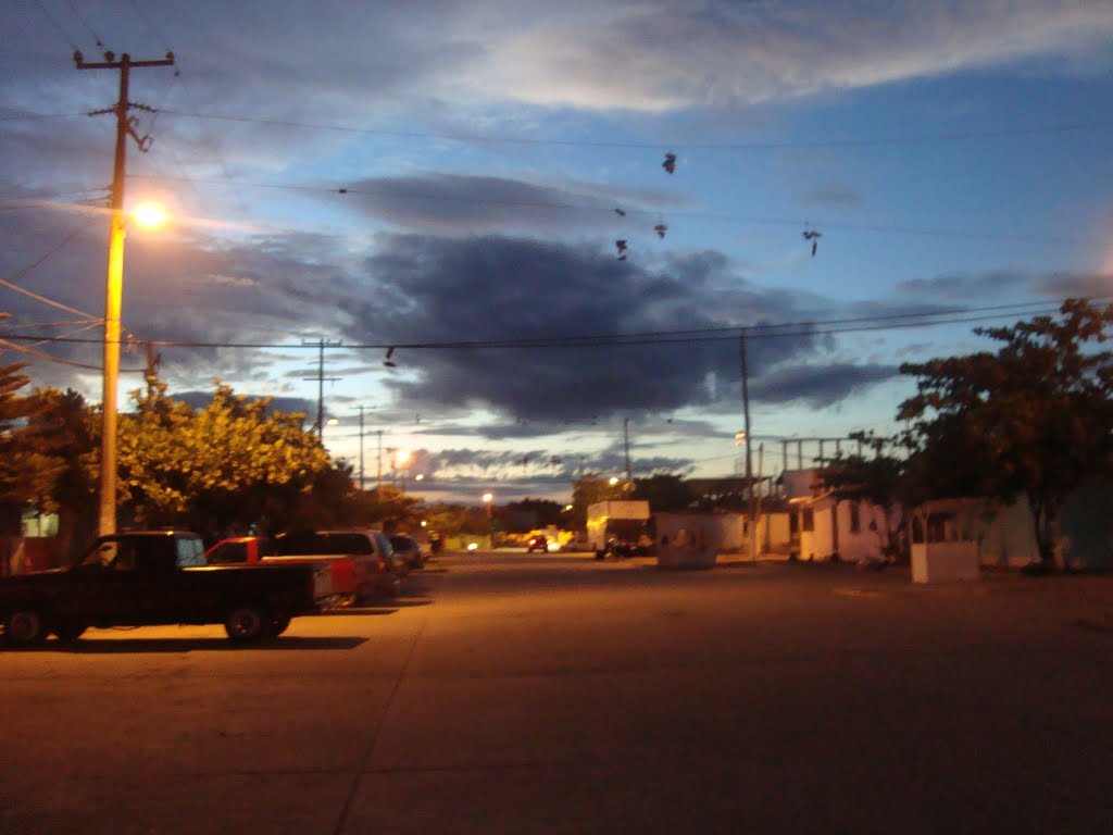 Colonia Nora Quintana vista de noche