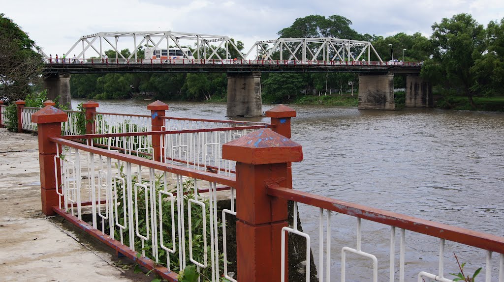Malecon y Puente