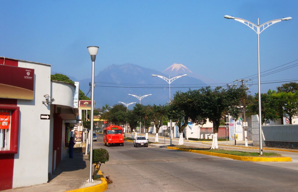 Pico de Orizaba desde Av. Circunvalación