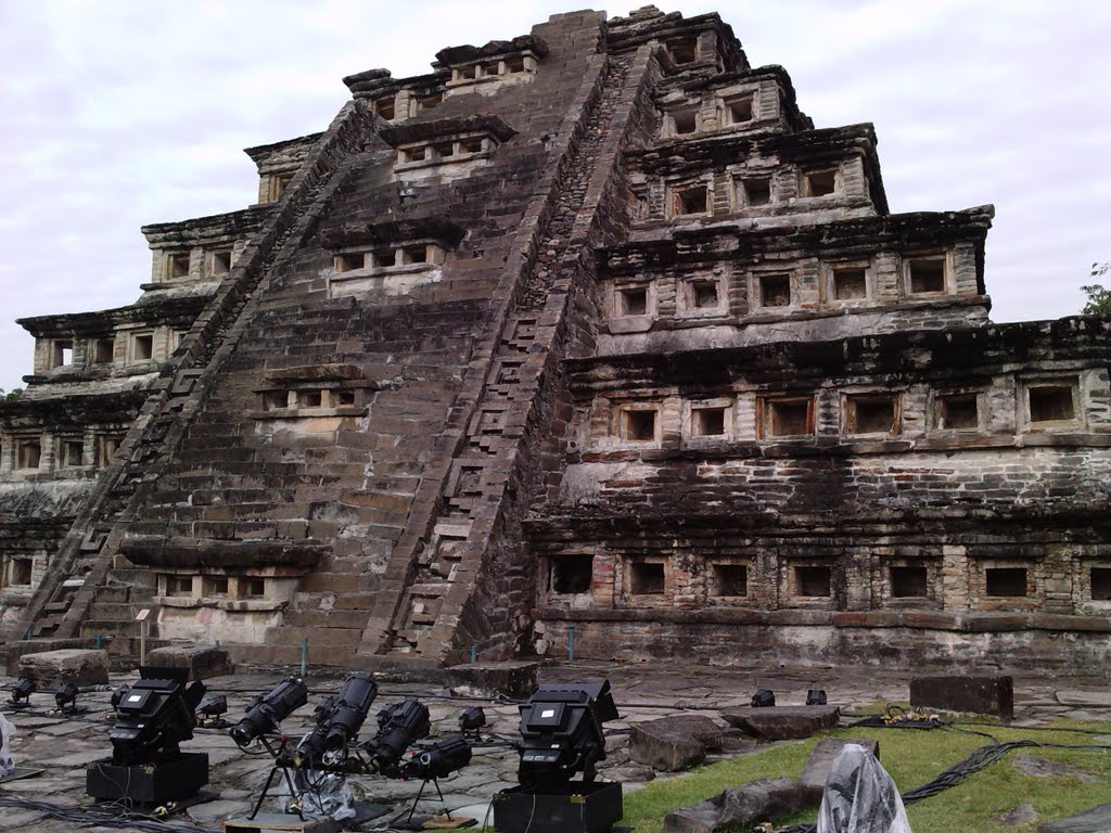 Piramide de los Nichos, Tajin, Veracruz