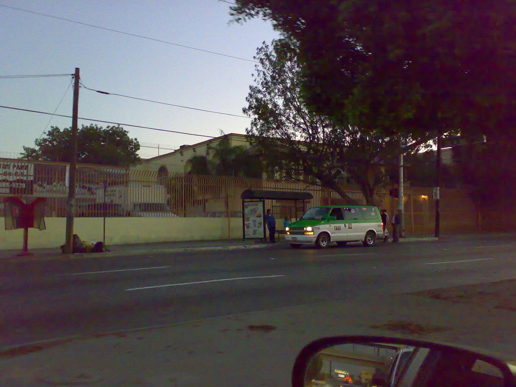 Crucero Clinica 27 Frente a Elektra