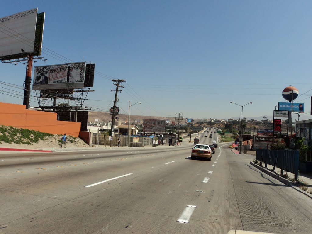 HACIA  LA CENTRAL  CAMIONERA