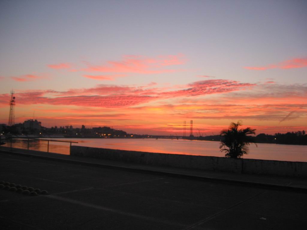 Amanecer pintado de Rojo.