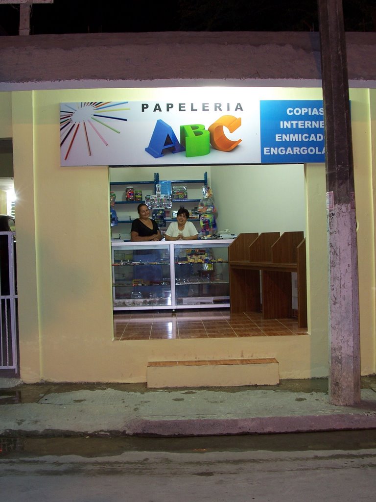 Papelería ABC, Fidel Velázquez 76-A, Túxpan, Ver., MX