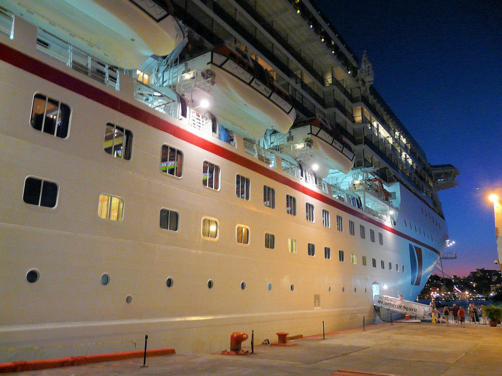 MEX: Acapulco - Cruiseship Carnival Spirit