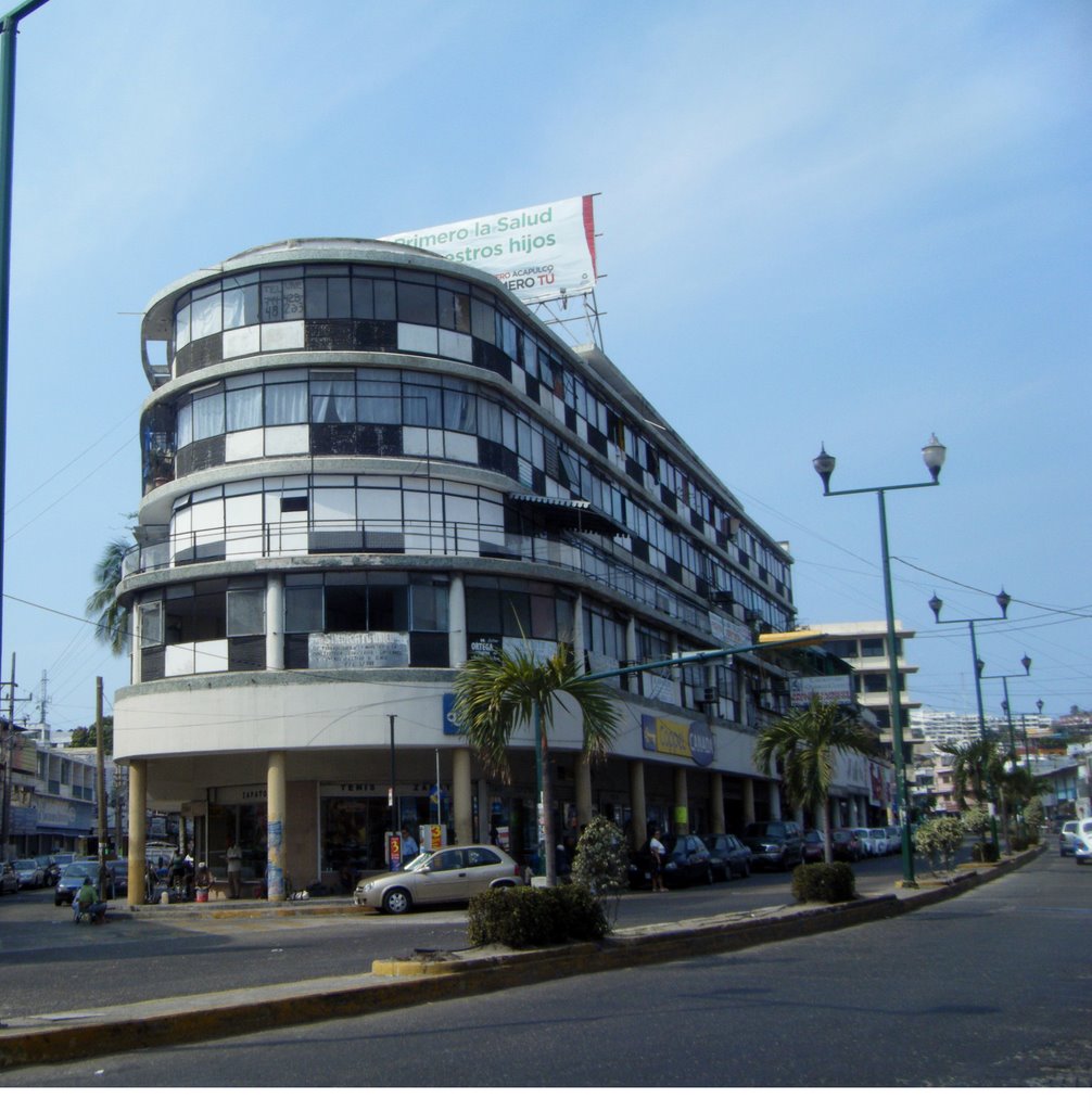 Mina y Av. Cuauhtémoc