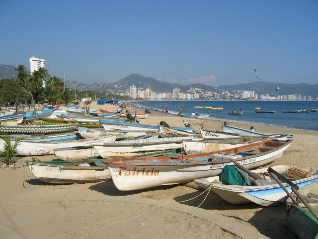 Lanchas en la playa