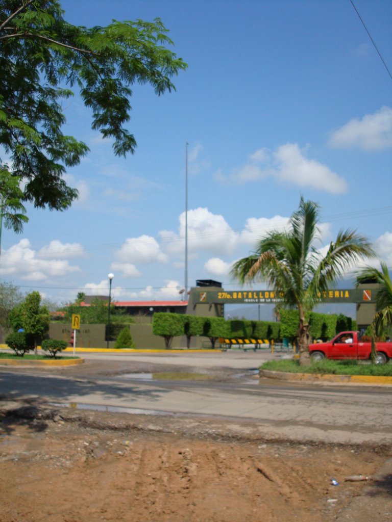 Primera Asta Bandera Monumental en Iguala