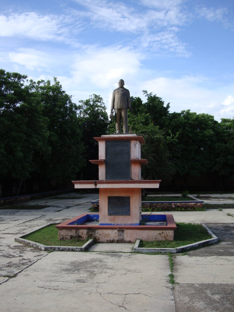 Monumento al Ing. Ruben Figueroa