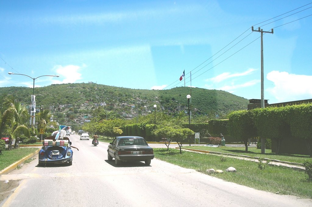 Asta Bandera Periferico Sur