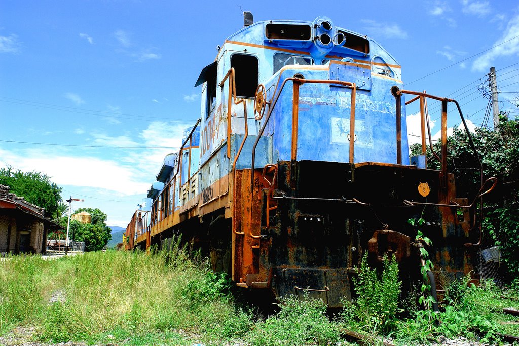 TREN AUNTIGUO
